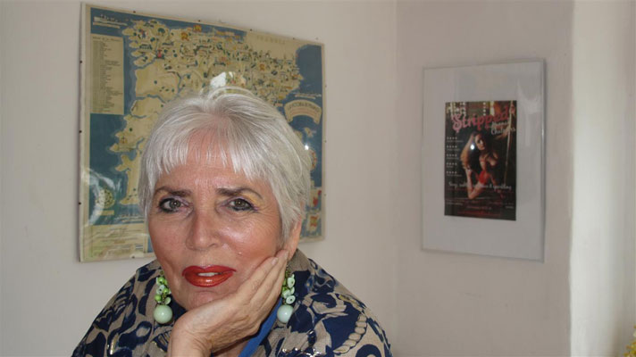 no hat on hands 2011 no hat on hands 2011