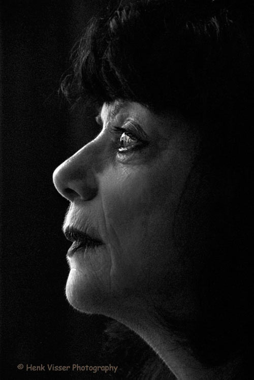 fifi-artsy-in-black-and-white fifi-artsy-in-black-and-white